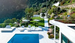 Children-friendly villa with terrace, private pool & barbeque | Suitable for remote work - Image 2