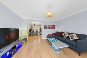 Fully equipped house with garden | Pets allowed - Image 5