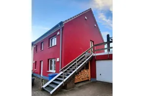Holiday home with barbeque, garden & terrace - Image 5