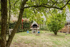 Cottage with garden & BBQ | Garden view - Image 3
