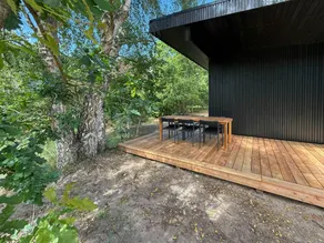 Child-friendly holiday home with terrace & garden - Image 2