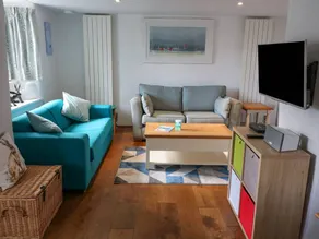 Family-friendly nice cottage with garden & barbecue | Beach view | Pet-friendly - Image 3
