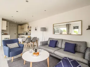 Children-friendly nice cottage with garden & terrace | Beach view - Image 4