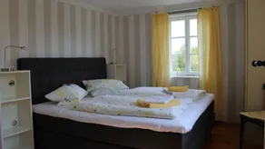Apartment with garden, terrace & pool | River view - Image 2