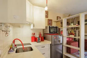 'Trajano Casco Antiguo' Apartment with Wi-Fi and Air Conditioning - Image 5
