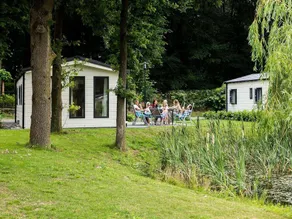Familienfreundliches Mobilheim mit beheiztem Pool und Terrasse - Image 5