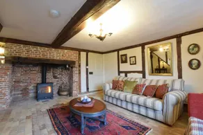 Cottage with garden - Image 5