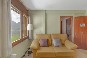 Flat with fast internet & garden | Garden view - Image 5