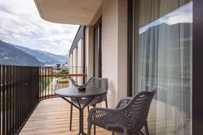 Apartment with pool - Image 5