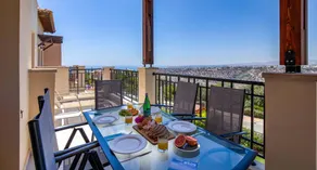 Apartamento vacacional con piscina y barbacoa | Vistas al mar - Image 3