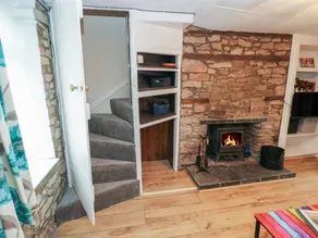 Cottage with garden - Image 4