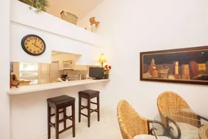 Grand appartement adapté aux familles avec jacuzzi, piscine privée et terrasse | Vue rivière | Parfait pour le travail à distance - Image 4