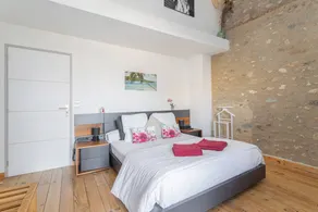 Bed and breakfast with terrace & heated pool - Image 3
