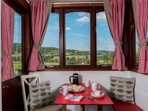 Wonderful cottage with garden | Water view | Pet-friendly - Image 4
