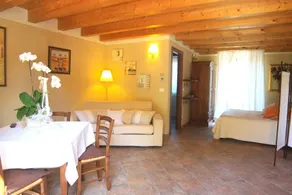 Agriturismo CorteZenati: Mini Appartamento - Image 4