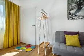 Apartment with barbeque & garden | Garden view - Image 2