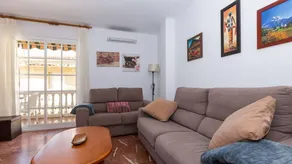 Flat with pool - Image 5