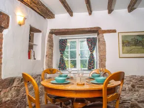 Child-friendly cottage with garden | Pet-friendly - Image 2