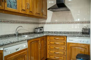Fully equipped beautiful holiday apartment - Image 5