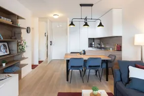 Flat with terrace - Image 5