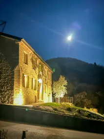 Stone house among the vineyards of Valdobbiadene - Image 3