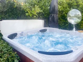 Casa rural con jacuzzi y jardín - Image 2