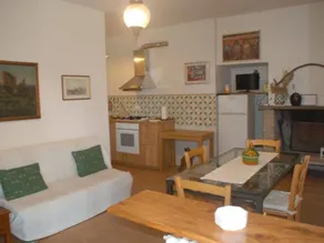 Apartment Unabhaengige Wohnung in Amelia mit Garten- Grill by Interhome - Image 3