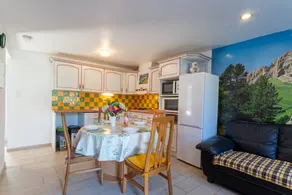 Appartement avec barbecue, jardin et terrasse | Vue jardin - Image 4