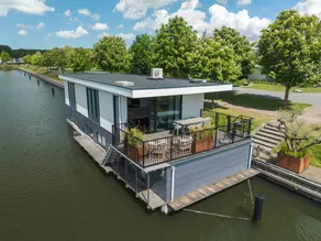 House with BBQ & terrace - Image 2