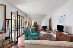 Apartment 'Paola' with Sea View, Private Garden, and Air Conditioning - Image 3