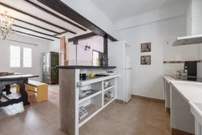 Appartement avec jardin, internet haut débit et terrasse | Vue montagne - Image 4