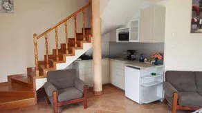 Apartment with terrace, BBQ & garden - Image 5