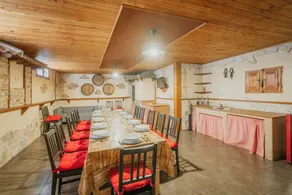Rural House Los Alisos with Private Pool and Terrace in Coca, Segovia - Image 5