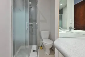 Zimmer 'Doppelzimmer' mit geteilter Terrasse, WLAN und Klimaanlage - Image 4