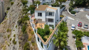 Chalet with terrace, garden & barbecue - Image 2