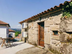 Cottage with terrace, garden & pool | Mountain view - Image 3