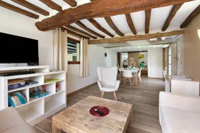 Cottage with terrace, barbeque & jacuzzi | Garden view - Image 5