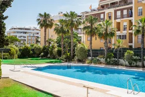 Familienfreundliches schönes Apartment mit Garten, Terrasse und Pool | Bergblick | Neben dem Strand | Haustiere sind willkommen - Image 2