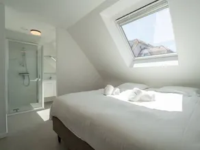 Holiday home with terrace - Image 4