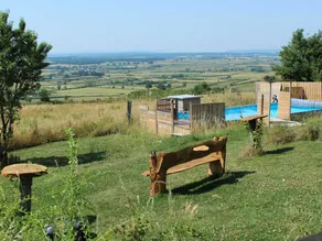 Accessible house with pool, wifi and parking in Châtellenot - Image 3