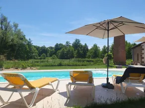 Magnifico gîte con terrazza, piscina e giardino - Image 2