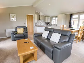 Cottage with jacuzzi, sauna & pool | Pets allowed - Image 3