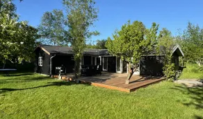 Holiday home with barbeque & garden | Garden view - Image 2