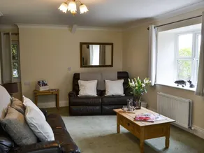 Children-friendly pleasant cottage with garden - Image 4