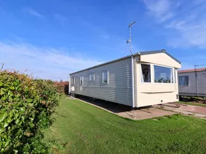 Cottage with garden, pool & sauna - Image 2
