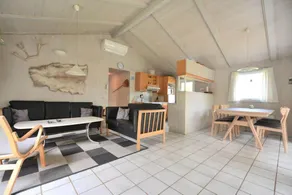 House with terrace, sauna & barbecue - Image 2