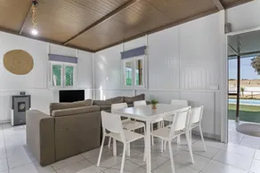Agréable maison de vacances avec barbecue, jardin et piscine privée | Vue jardin | Avec animaux acceptés - Image 5