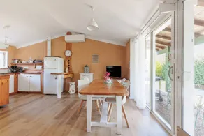 Maison avec terrasse, piscine et barbecue | Vue montagne - Image 4
