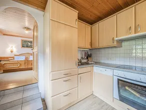 Apartment with terrace - Image 4