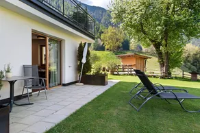 Flat with terrace, BBQ & garden | Garden view - Image 2